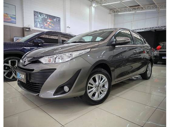 TOYOTA YARIS 1.5 16V FLEX SEDAN XL PLUS TECH MULTIDRIVE TOYOTA YARIS 1.5 16V FLEX SEDAN XL PLUS TECH MULTIDRIVE